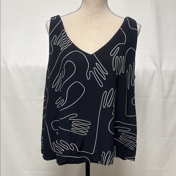 Elk Tops - Elk Black and White Women's Top